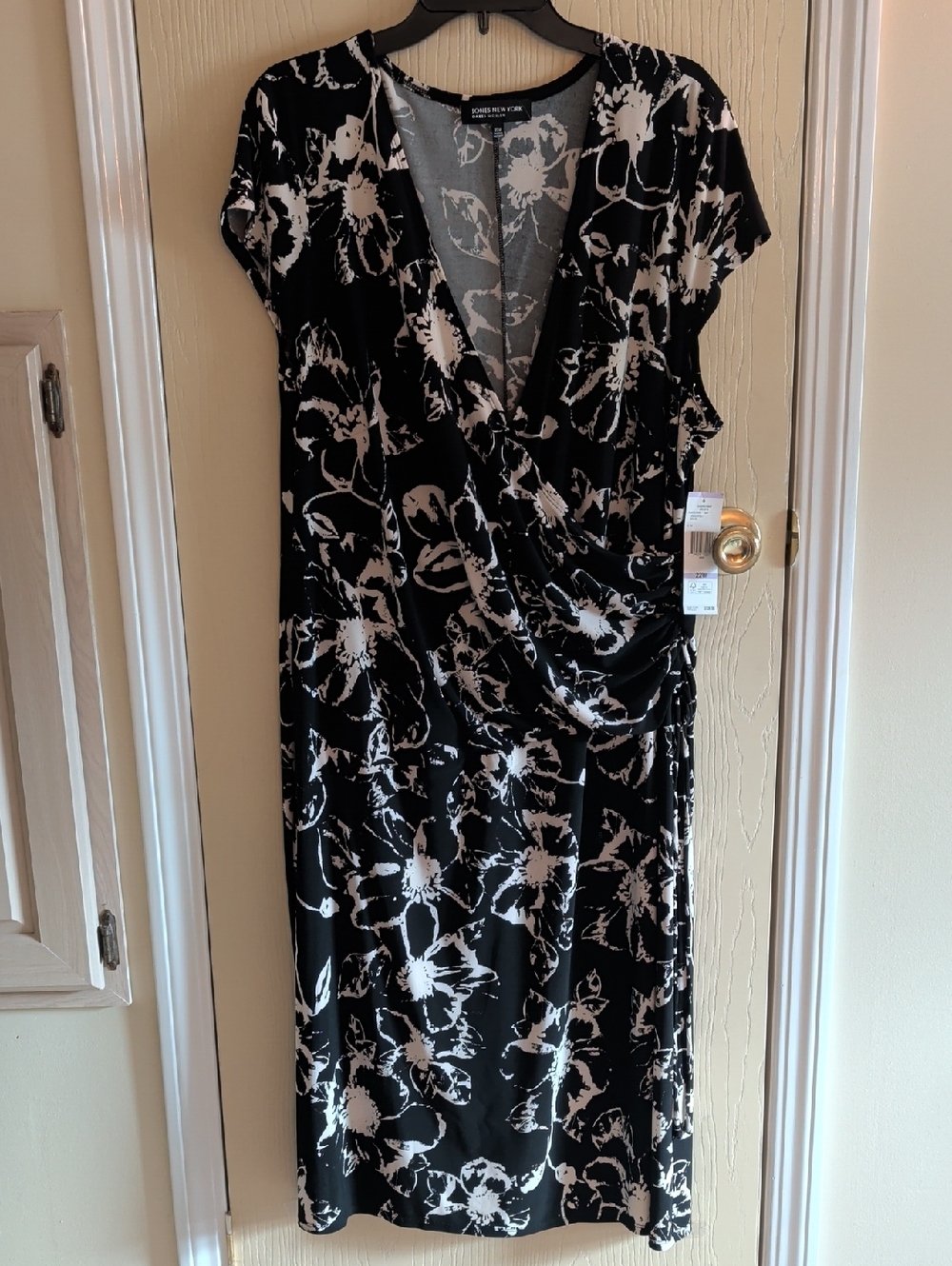 Jones New York Floral Faux Wrap Midi Dress – Size 22W (NWT)
